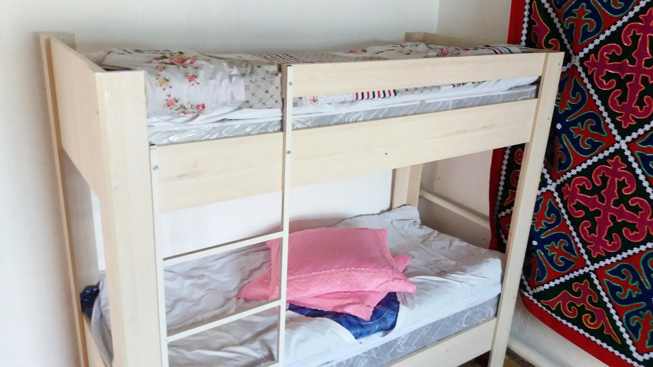 Happy Hostel In Kochkor Εξωτερικό φωτογραφία