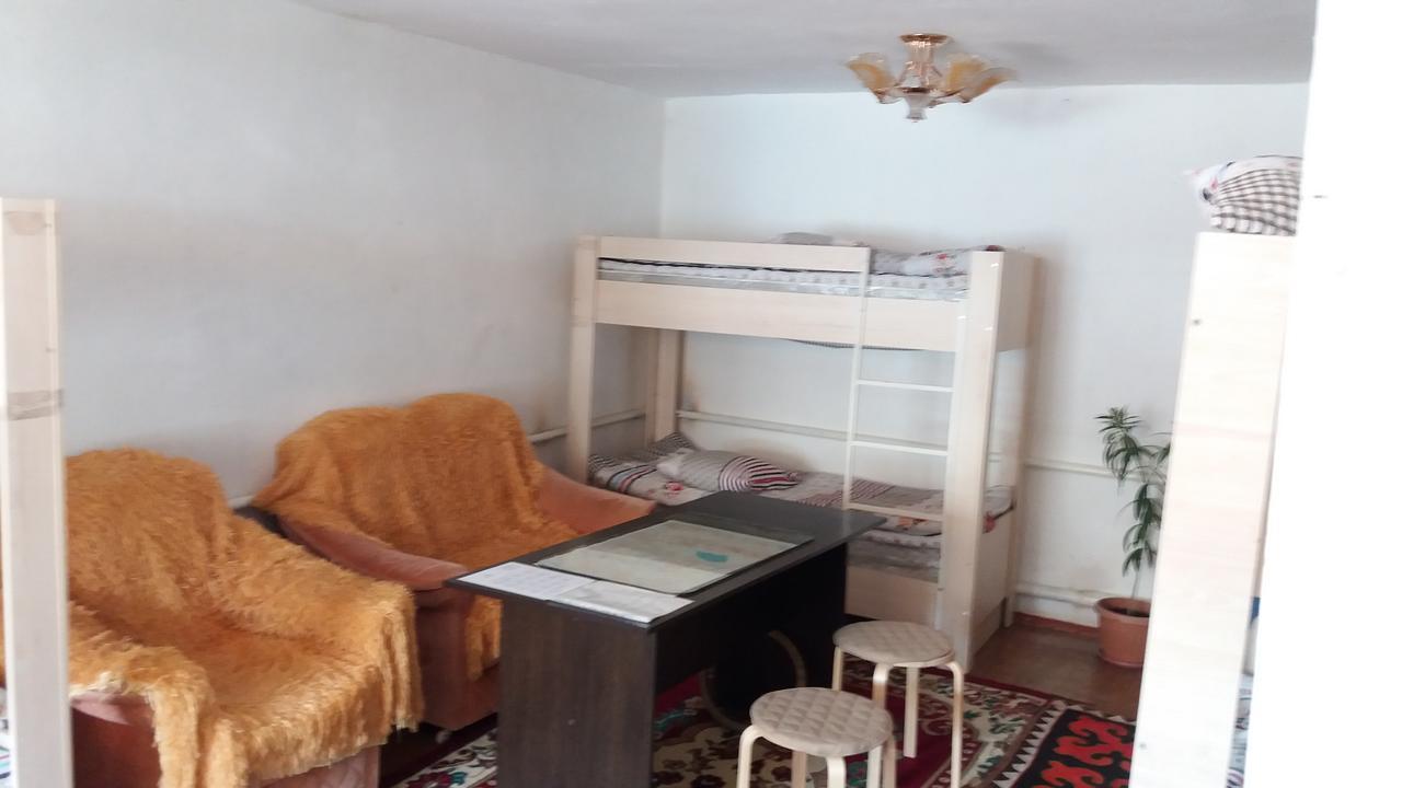 Happy Hostel In Kochkor Εξωτερικό φωτογραφία