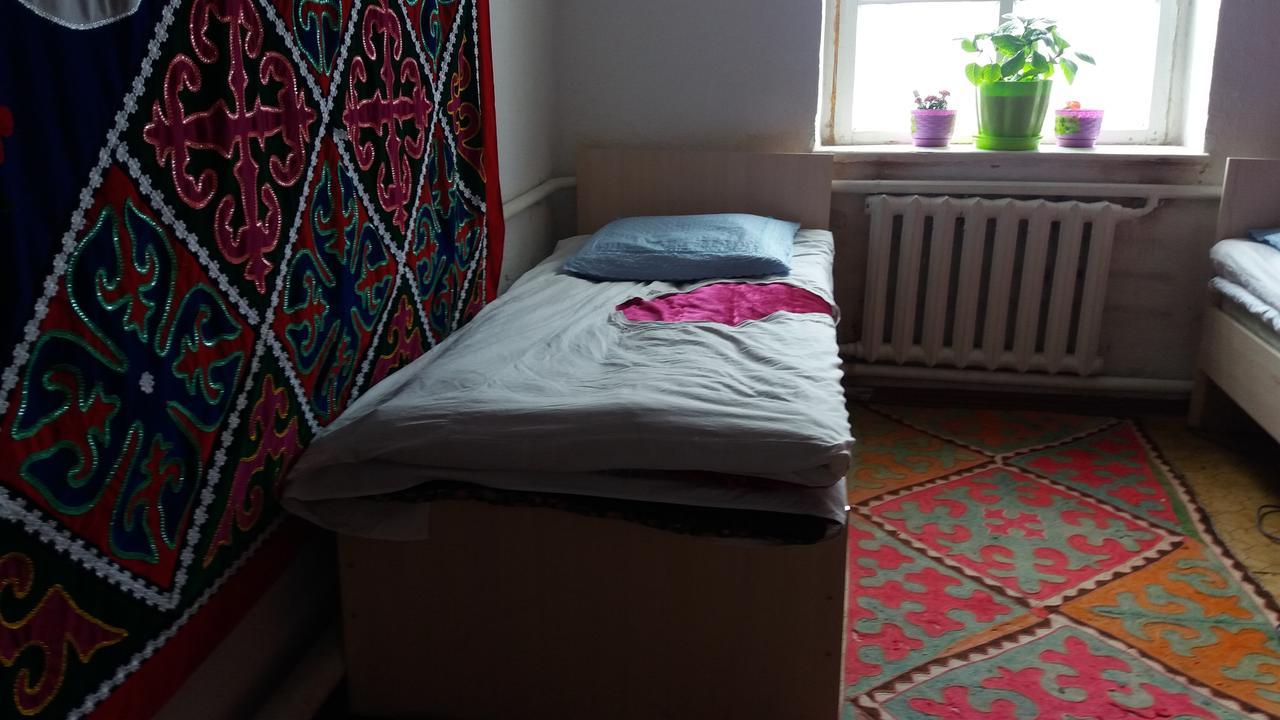 Happy Hostel In Kochkor Εξωτερικό φωτογραφία