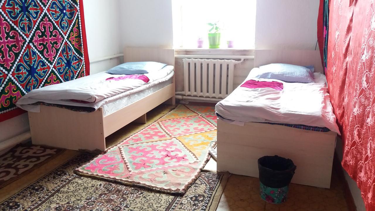 Happy Hostel In Kochkor Εξωτερικό φωτογραφία