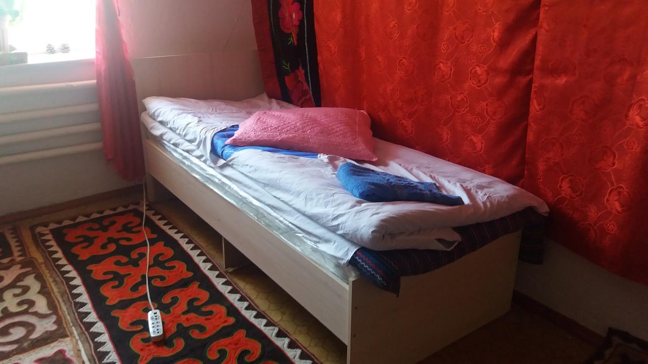 Happy Hostel In Kochkor Εξωτερικό φωτογραφία